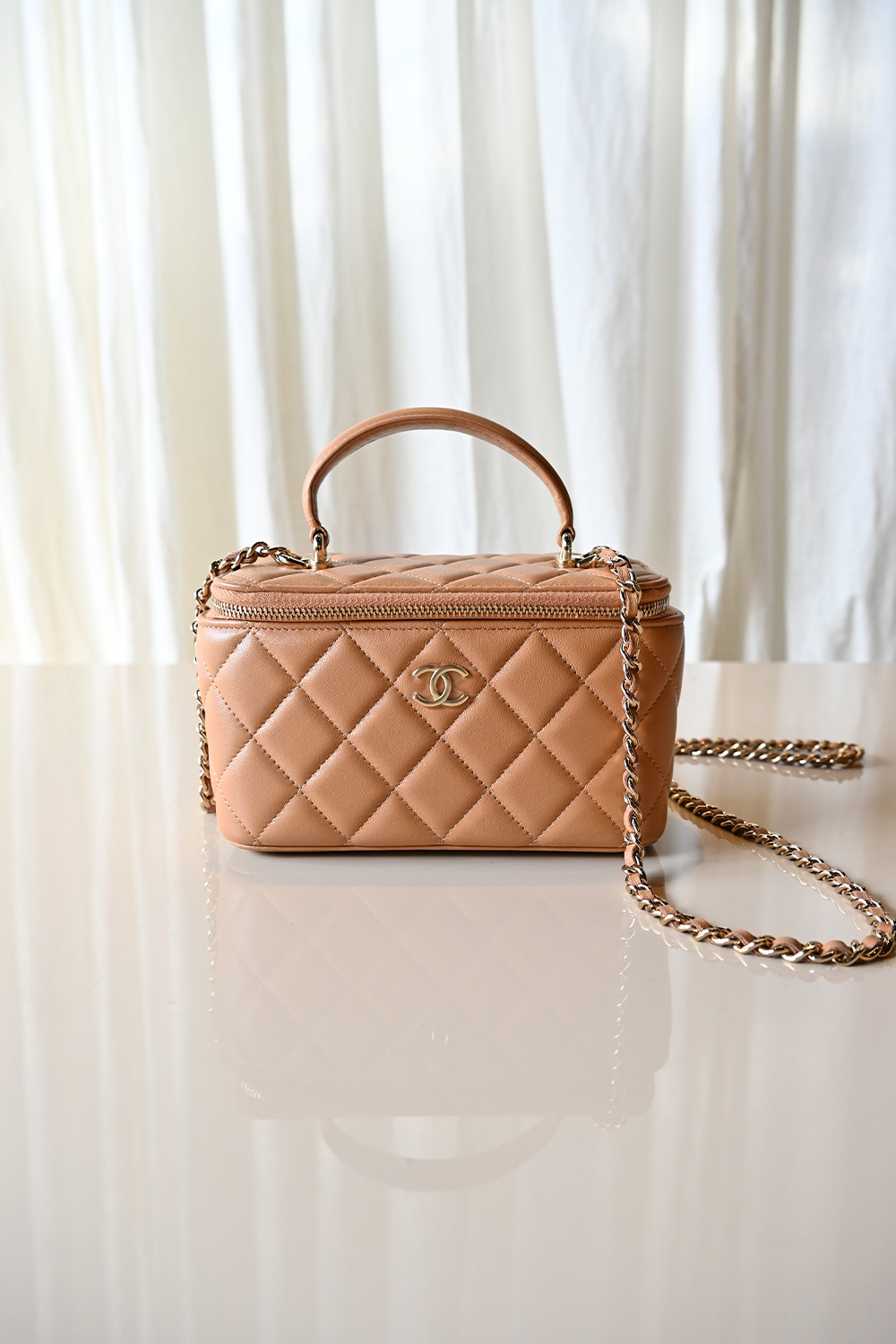 Chanel Vanity case | camel